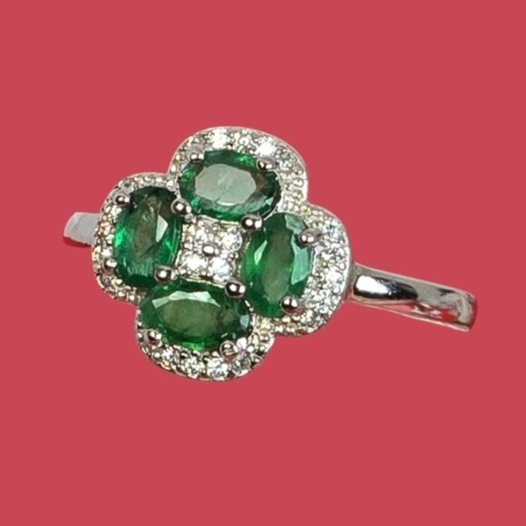 925 Sterling Silver Flower Ring with Natural  Emerald Gem & Cz - Picture 1 of 9